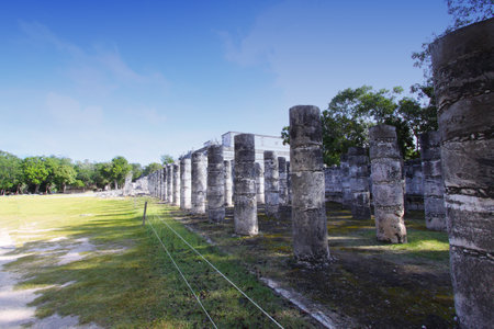 CHICHEN ITZA, YUCATAN, MEXICO, december 15, 2011: Mayan temples of Chichen Itza, Yucatan, Mexicoのeditorial素材