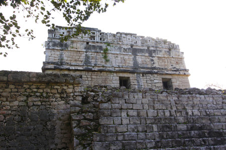 CHICHEN ITZA, YUCATAN, MEXICO, december 15, 2011: Mayan temples of Chichen Itza, Yucatan, Mexicoのeditorial素材