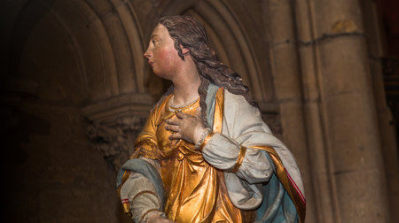 LE MANS, SARTHE, FRANCE, MARCH 31, 2022: interiors and architectural decors of Saint Julian cathedralのeditorial素材