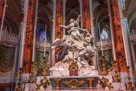 CHARTRES, FRANCE, MARCH 27, 2022: interiors and architectural decors of Cathedral of Our Lady of Chartresのeditorial素材