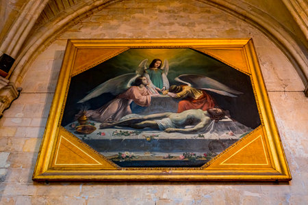 MANTES-LA-JOLIE, YVELINES, FRANCE, MAY 07, 2024: interiors and architectural details of gothic Cathedral Collegiate of Our Lady of Mantesのeditorial素材