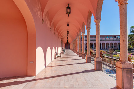 SARASOTA, FLORIDA, USA, DECEMBER 03, 2024: architectural details, courtyard, loggias and gardens of the Ringling palaceのeditorial素材