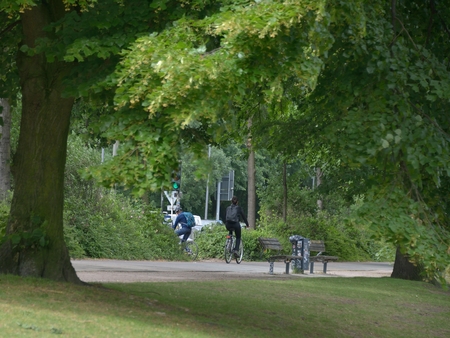 HUMBERG ,GERMANY- 11 June 2018 , Alsterwiese Schwanenwik pack and good place popular in Germanyのeditorial素材