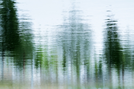 paint nature scenes with the camera and the reflection of water highlighting the texture and backgroundの写真素材