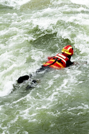 extreme sports scene in the decline of river rescue practicesのeditorial素材