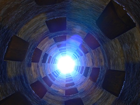 saint patrick well in orvieto, italy, from bottom to skyの写真素材