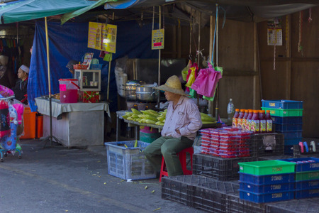 CAMERON HIGHLANDS PAHANG, MALAYSIA - 06/03/2016: corn sellers are waiting for customersのeditorial素材