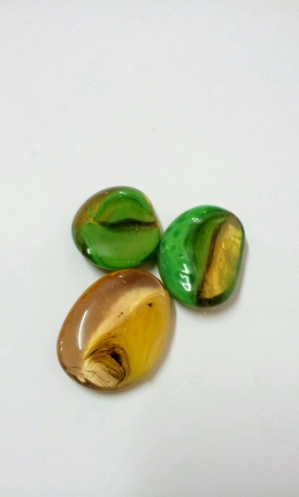 Vivid bright greenish limestoneの素材