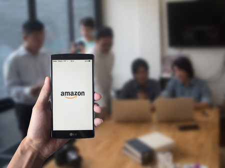 CHIANG MAI, THAILAND - MAY 01, 2016: Screen shot Amazon application using LG G4. Amazon is an American international electronic commerce company.のeditorial素材
