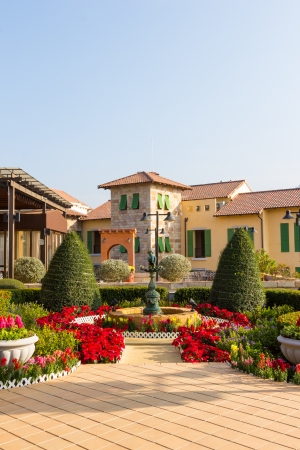 NAKHON RATCHASIMA, THAILAND - DECEMBER 31 : Toscana valley town square italy style building decoration, resident resort and restaurant at Khao Yai on December 31, 2013 in Nakhon Ratchasima, Thailand.のeditorial素材