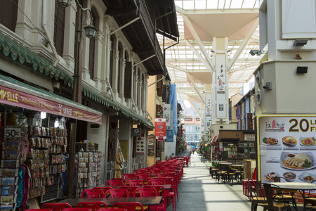 Chinatown, Singapore  - October 24, 2014: Singapore\'s Chinatown, an ethnic neighborhood featuring Chinese cultural elements and a historically concentrated.のeditorial素材