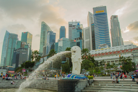 SINGAPORE-Feb 7, 2015: The Merlion fountain in Singapore. Merlion is a imaginary creature with the head of a lion,seen as a symbol of Singaporeのeditorial素材