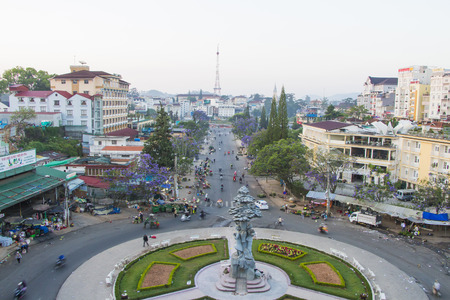 DA LAT CITY, VIETNAM - April 14, 2015: Night light of Center traffic Landmark at Da Lat city, Da Lat is one of the beautiful city in Viet Namのeditorial素材