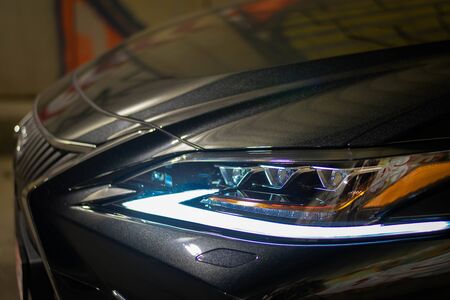 2020 Lexus ES300h Headlight detail
