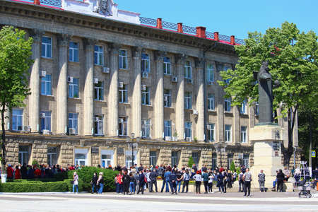 Balti Moldova May 19, 2020 Peaceful protest at the government building against lockdown and disagreement with the ban on small businesses. Editorial Use Onlyのeditorial素材