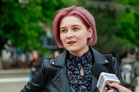 A local resident talks about life in the city and answers questions. May 20, 2021 Balti Moldova....