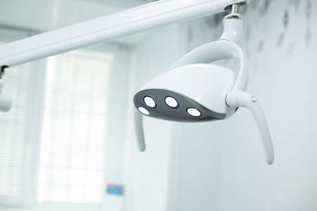 instrument for the dentist, for the treatment and inspection of teeth and braces