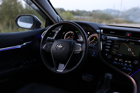 Toyota Camry dashboard, steering wheel speedometer, logoのeditorial素材