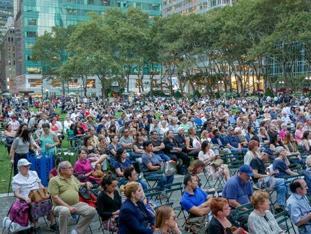 New York - Sep 2017: People in Bryant Park, New York City, USAのeditorial素材