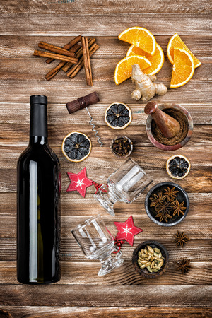 mulled wine with preparation setの写真素材