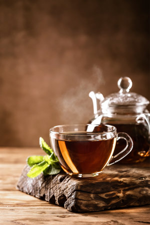 Cup of hot tea with fresh mint leavesの写真素材