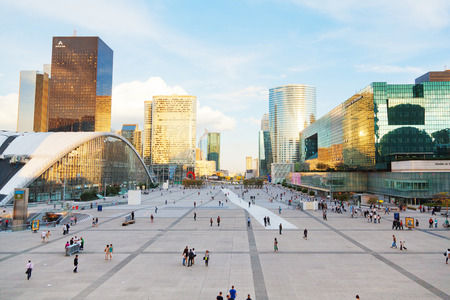 Paris, France - September 03, 2011 : Friday afternoon, people walking across the buildings of La Defance in Parisのeditorial素材