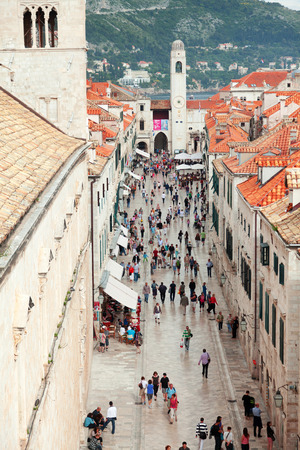 Dubrovnik, Croatia - May 25, 2012 : Tourists walking in the main street of the old town of Dubrovnik at middayのeditorial素材