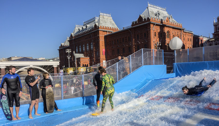 Moscow, Russia - September 22, 2017: Festival of Golden Autumn. Water activities near the Red Square. Training surfing in the center of Moscow.のeditorial素材
