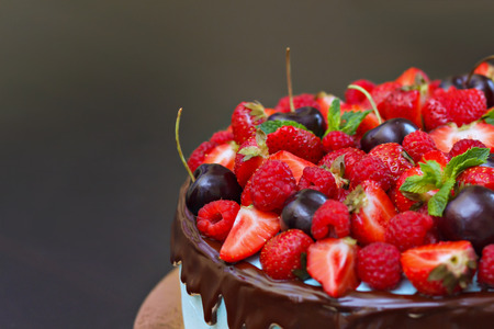 Cake with fresh fruitの写真素材