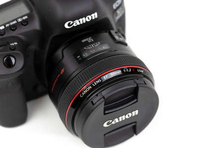 Tokyo, Japan 22.04.2020: DSLR camera Canon Mark 5D IV with Canon EF-50mm 1.2 USMのeditorial素材