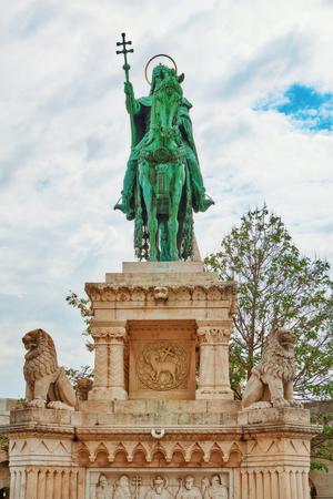 BUDAPEST, HUNGARY-MAY 03, 2016: View on the Old Fisherman Bastion in Budapest. Statue Saint Istvan and people near. Hungary.のeditorial素材