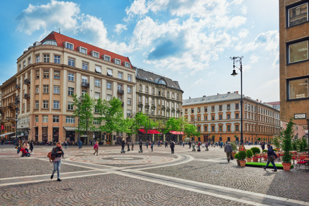 BUDAPEST,HUNGARY-MAY 02, 2016:City square  near St.Stephen Basilica in Budapest at daytime, people on near Basilica.Hungary.のeditorial素材