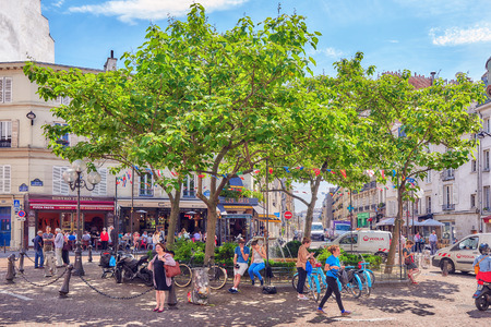 PARIS, FRANCE - JULY 08, 2016 : City views of one of the most beautiful cities in the world-Paris. Streets, buildings, cafes, people on the streets. France.のeditorial素材