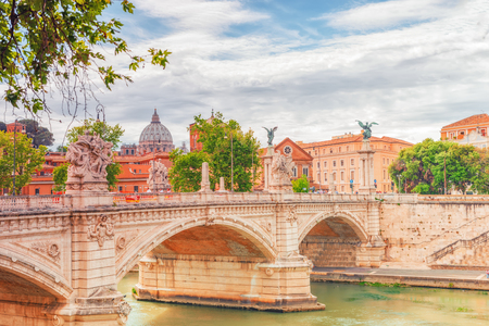 Bridge Vittorio Emanuele II(Ponte Vittorio Emanuele II) near Vatican. Rome. Italy.のeditorial素材