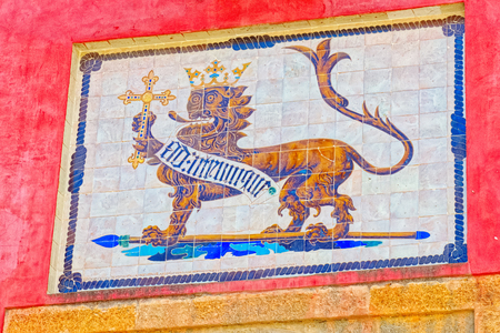 Mosaic - ceramic panels from colored tiles on the walls of houses in Valencia. Sapin.のeditorial素材