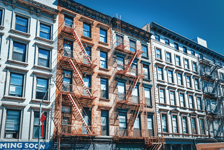 New York, USA- August 14, 2017 : Urban views of New York.Soho district. Street, people and tourists on it, car traffic.のeditorial素材