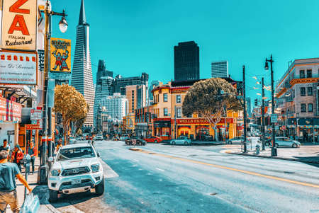 San Francisco, California, USA - September 08, 2018: City views a seaport in western California,on a peninsula between the Pacific Ocean and San Francisco Bay.のeditorial素材