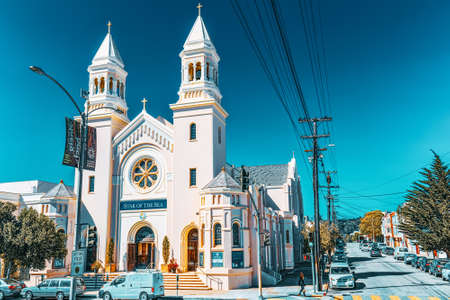 San Francisco, California, USA - September 11, 2018: City views a seaport in western California,on a peninsula between the Pacific Ocean and San Francisco Bay.のeditorial素材