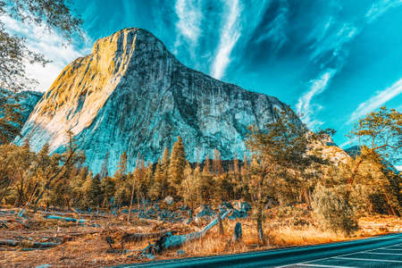 Yosemite Valley. Magnificent national American natural park - Yosemite. California. USA.の写真素材