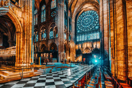 PARIS, FRANCE - JULY 04, 2016 : Interior of one of the oldest Cathedrals in Europe- Notre Dame de Paris. France.のeditorial素材