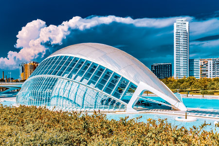 VALENCIA, SPAIN - SEPT 10: Science Museum (El Museu de les CiÃ¨ncies PrÃ­ncipe Felipe) - City of Arts and Sciences. September 10, 2014 in Valencia, Spain. Every year,Valencia welcomes more than 4 million visitors.のeditorial素材
