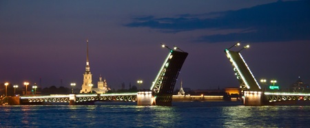 Draw bridge, Saint-Petersburg, Russiaのeditorial素材