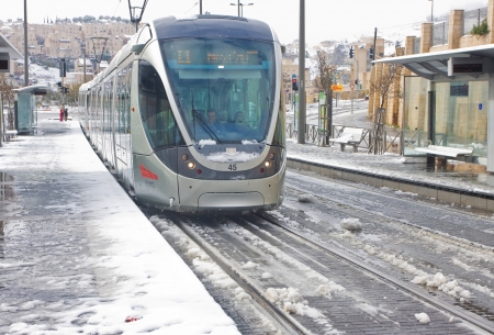 JERSUALEM, Israel - January 10th, 2013: A city train standing on the train stop in North Jerusalem during the massive snowfall in Jerusalem, Israelのeditorial素材