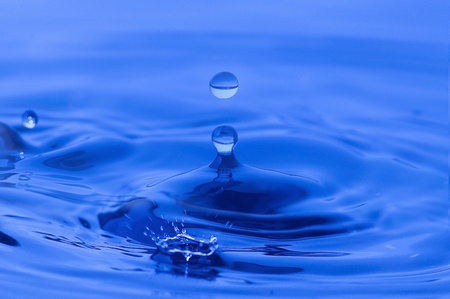 blue water dropの写真素材
