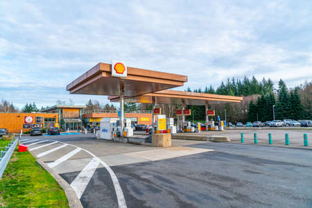 Highway A89, France 2nd January 2020 - commuter getting gas at the Shell Gas station Aire de repos de la Correze (Correze rest area)のeditorial素材