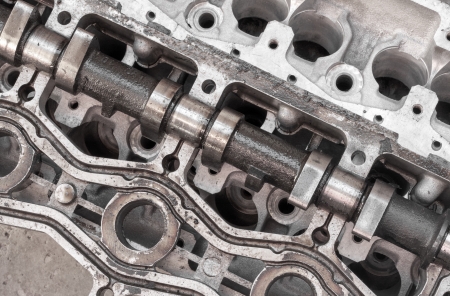 cylinder head and curved shaft, broken engine