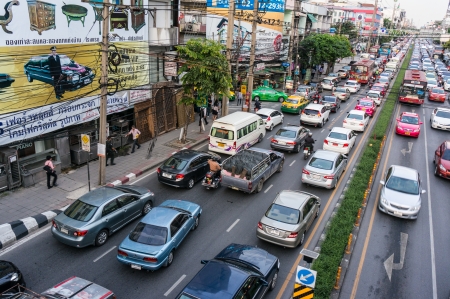 Traffic jam along a busy road in rush hour at ladprao Road, Bangkokのeditorial素材