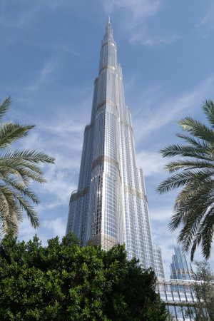 Dubai, United Arab Emirates - February 17, 2024: The Burj Khalifa skyscraper, the tallest building in the world in the commercial downtown district of Dubaiのeditorial素材