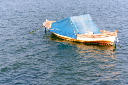 sub sea boat waiting to set sailの写真素材