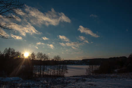 lake, winter, nature, snow, sky, water, tree, iceの写真素材